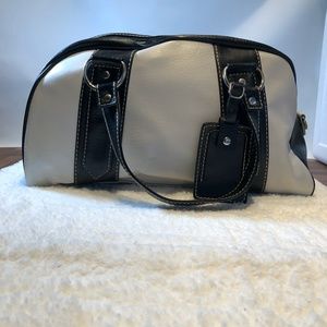 Black and White Vinyl Shoulder bag